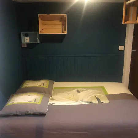 Agreable 4 Personnes Rdc 5min A Pieds Du Centre, Des Remontees Et Des Thermes קאוטרט