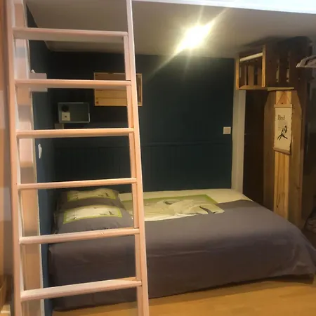 Agreable 4 Personnes Rdc 5min A Pieds Du Centre, Des Remontees Et Des Thermes דירה