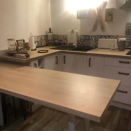 Agreable 4 Personnes Rdc 5min A Pieds Du Centre, Des Remontees Et Des Thermes דירה קאוטרט