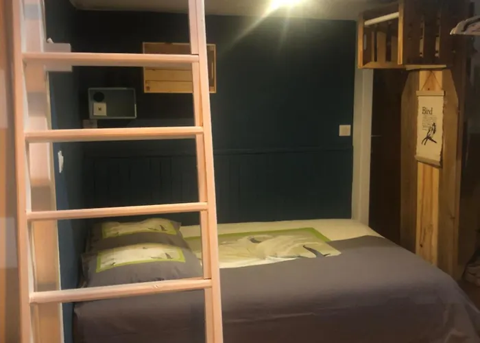 Agreable 4 Personnes Rdc 5min A Pieds Du Centre, Des Remontees Et Des Thermes Daire